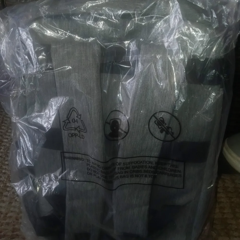 Prestige Grey Backpack New - Picture 3 of 3